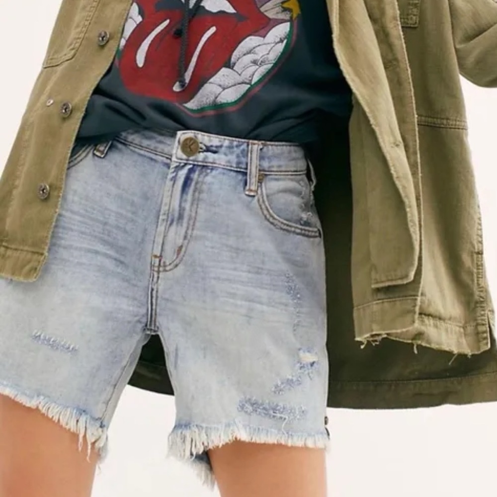 One Teaspoon Stevies Shorts NWT